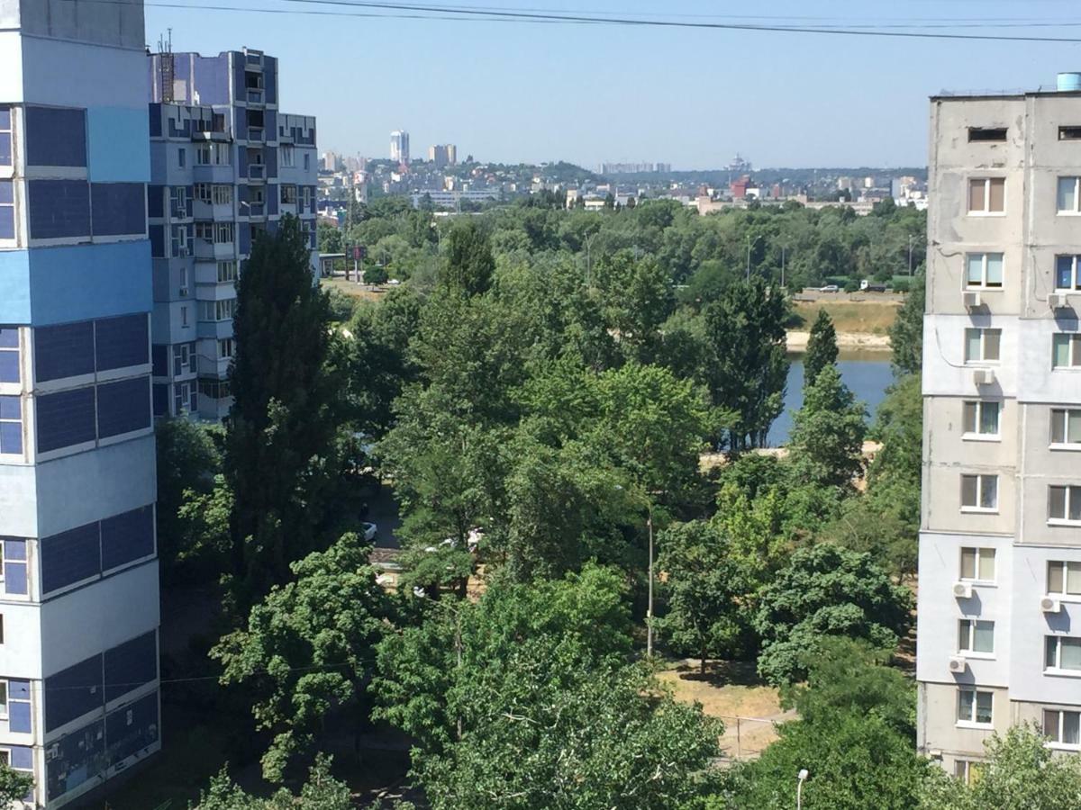 Comfortable On The Obolon Apartment Kyiv